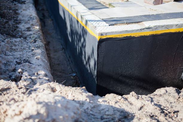 Professional Vapor Barrier Installation technician working in Flag Pond, TN